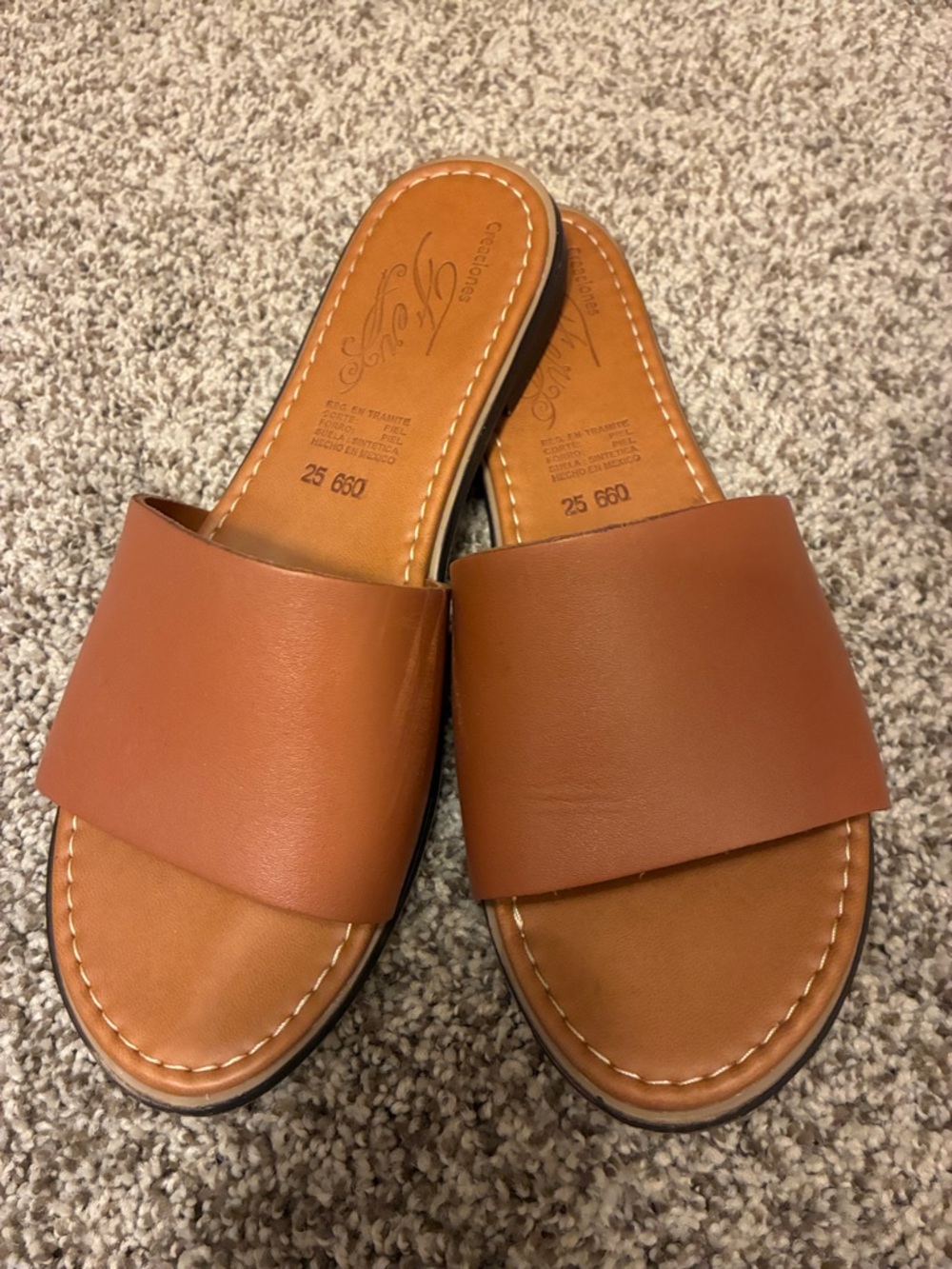 Women’s Slide Sandals in Cognac - Classic Leather Look